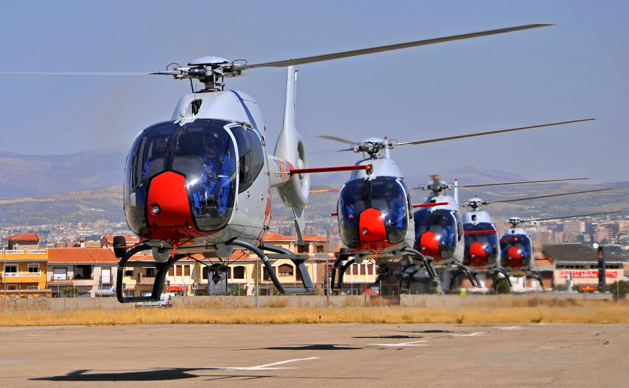 Helicópteros en formación de rodaje en pescadilla
